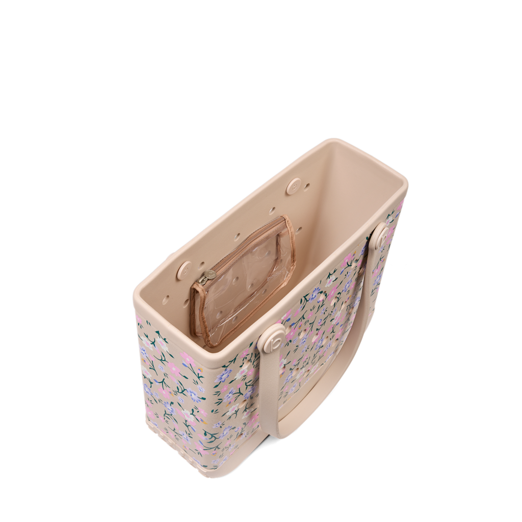 Medium Washable Tote Bag Spring Love for Poolside Essentials